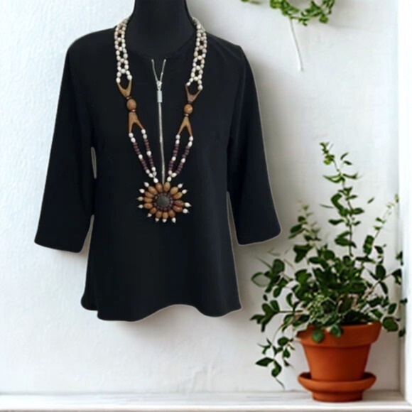 ICO  Elegant Black Blouse with zip up in the front - Picture 1 of 7